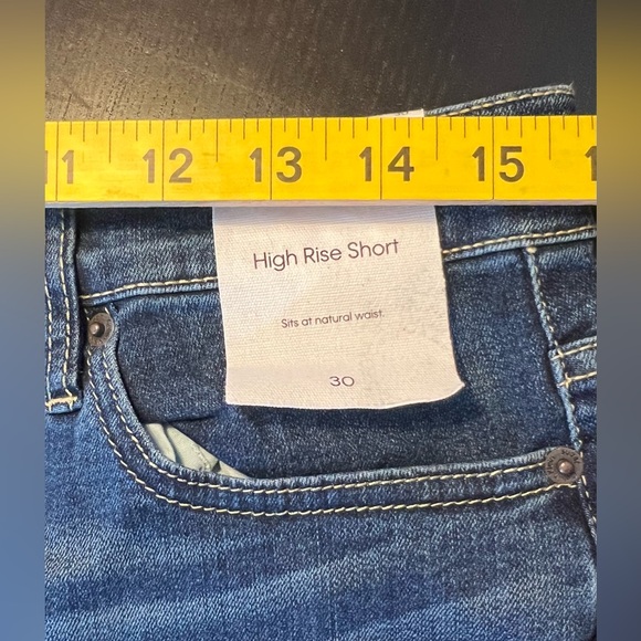 NWT Calvin Klein Jeans High Rise Denim Shorts Stretch Size 30 Blue - Picture 3 of 8